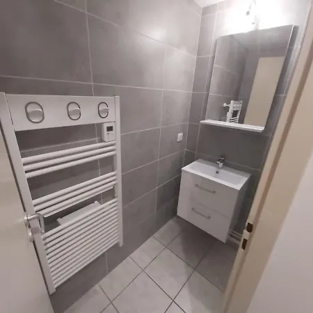 T2 Avec Balcon A Gazost Lejlighed *