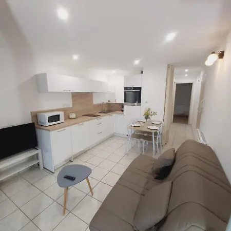 T2 Avec Balcon A Gazost Apartment *