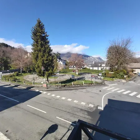 Apartment T2 Avec Balcon A Gazost *