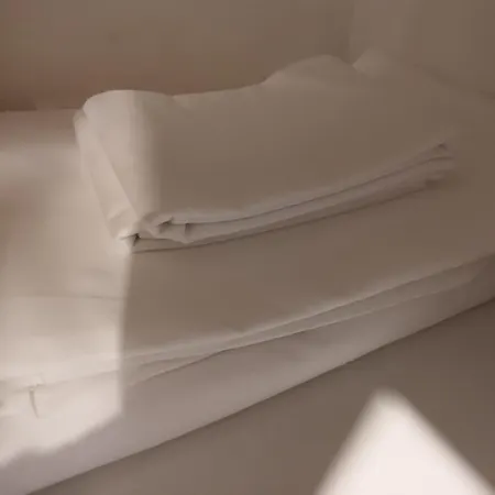 T2 Avec Balcon A Gazost アパート